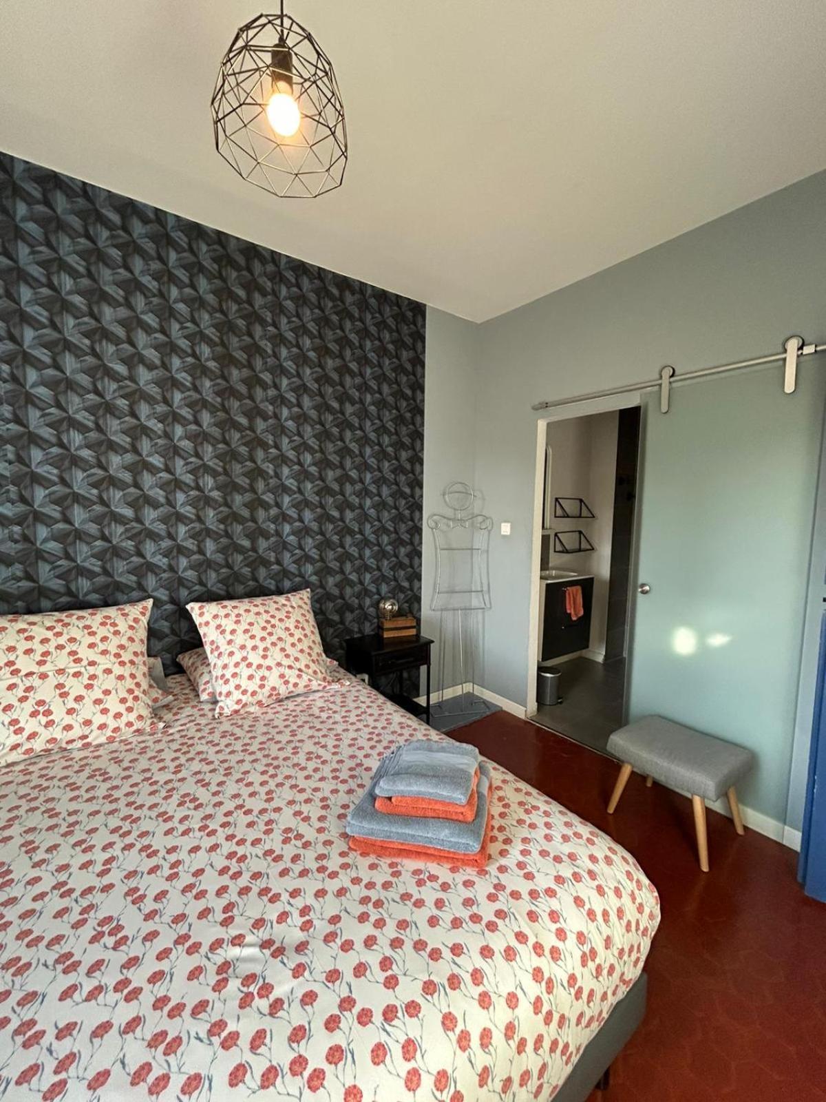 Effets Personnels Hotel Orange  Exterior photo